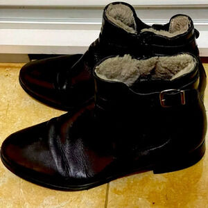 Genuine Sheepskin Winter BOOTS / Booties SIZE 36/5.5 ITALY Black Leather